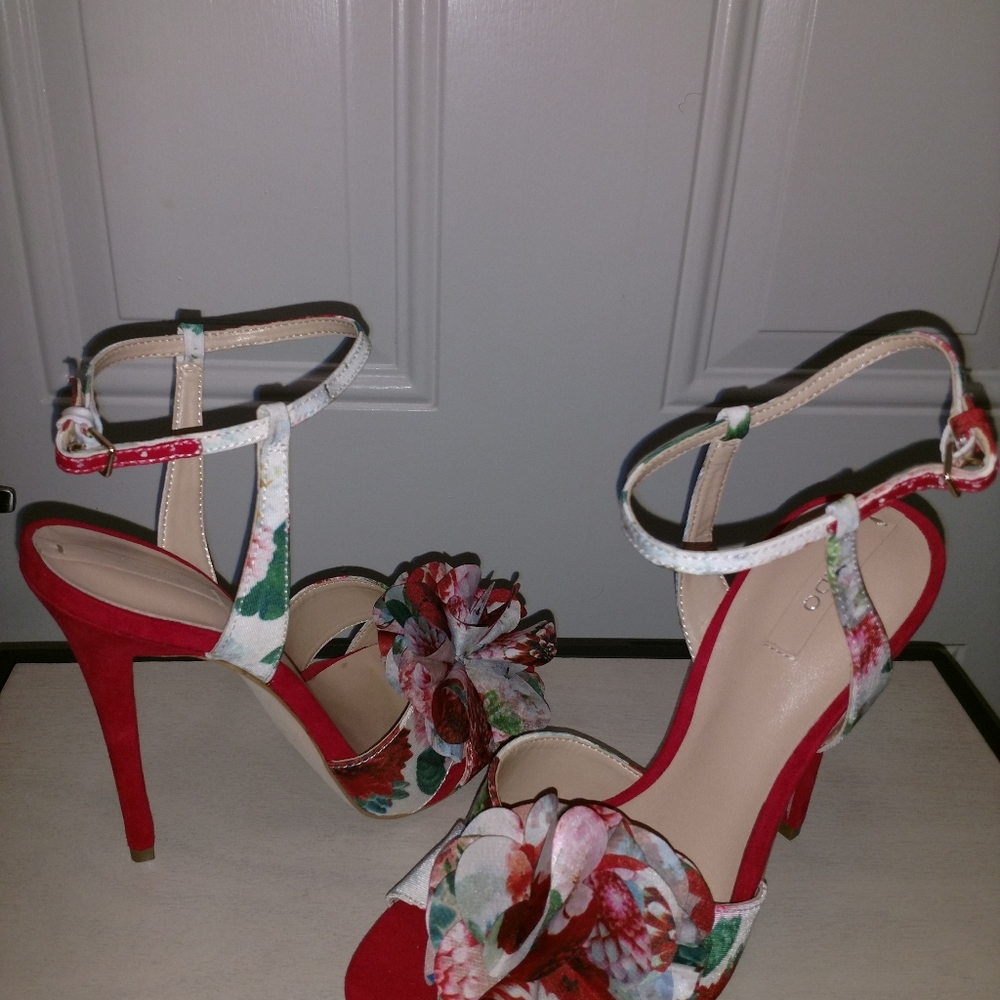 Shoes - Picture 2 of 3